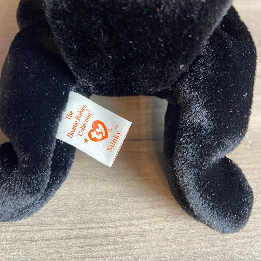 TY Beanie Baby Stinky The Skunk Beanbag Toy February 13, 1995 Birthday‎